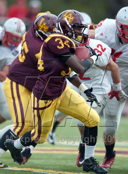Thumbnail 2 in Loyola Academy vs. Palatine photogallery.