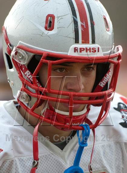Thumbnail 2 in Loyola Academy vs. Palatine photogallery.
