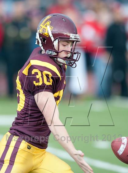 Thumbnail 2 in Loyola Academy vs. Palatine photogallery.