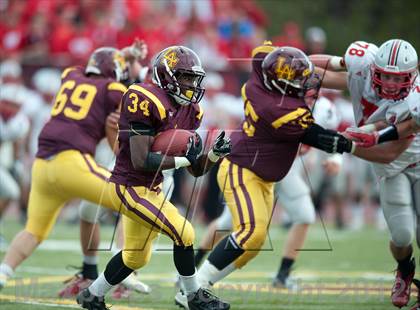 Thumbnail 3 in Loyola Academy vs. Palatine photogallery.