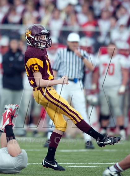 Thumbnail 3 in Loyola Academy vs. Palatine photogallery.