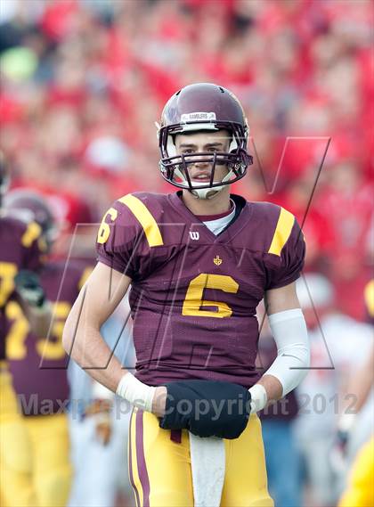 Thumbnail 1 in Loyola Academy vs. Palatine photogallery.