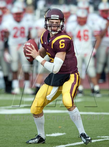 Thumbnail 2 in Loyola Academy vs. Palatine photogallery.