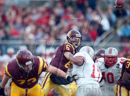 Thumbnail 1 in Loyola Academy vs. Palatine photogallery.