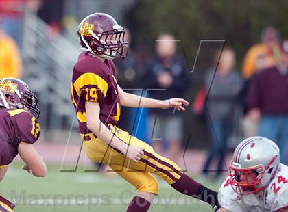 Thumbnail 2 in Loyola Academy vs. Palatine photogallery.