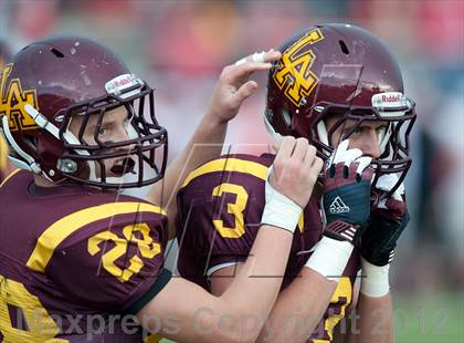 Thumbnail 3 in Loyola Academy vs. Palatine photogallery.