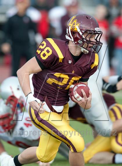 Thumbnail 1 in Loyola Academy vs. Palatine photogallery.