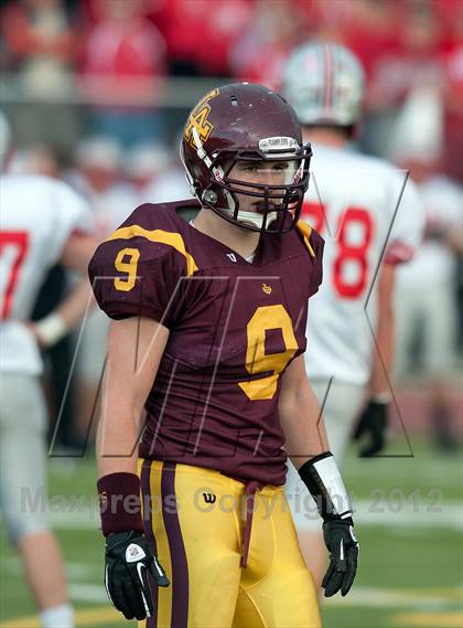Thumbnail 2 in Loyola Academy vs. Palatine photogallery.
