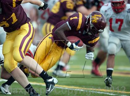 Thumbnail 3 in Loyola Academy vs. Palatine photogallery.