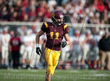 Thumbnail 3 in Loyola Academy vs. Palatine photogallery.