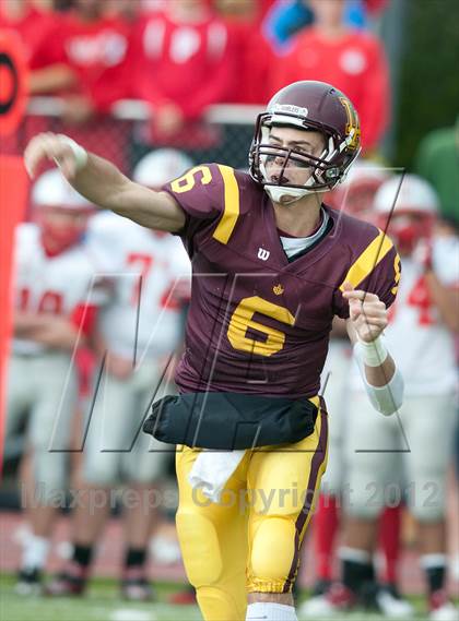 Thumbnail 2 in Loyola Academy vs. Palatine photogallery.