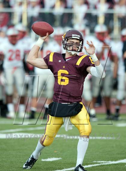 Thumbnail 3 in Loyola Academy vs. Palatine photogallery.