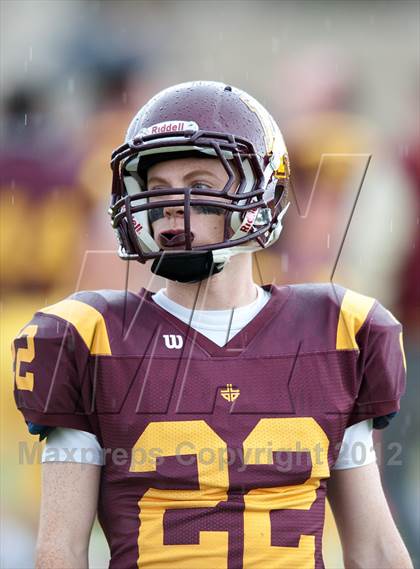 Thumbnail 2 in Loyola Academy vs. Palatine photogallery.