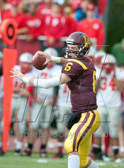 Thumbnail 3 in Loyola Academy vs. Palatine photogallery.