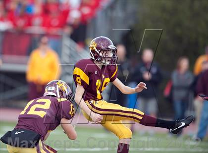 Thumbnail 3 in Loyola Academy vs. Palatine photogallery.