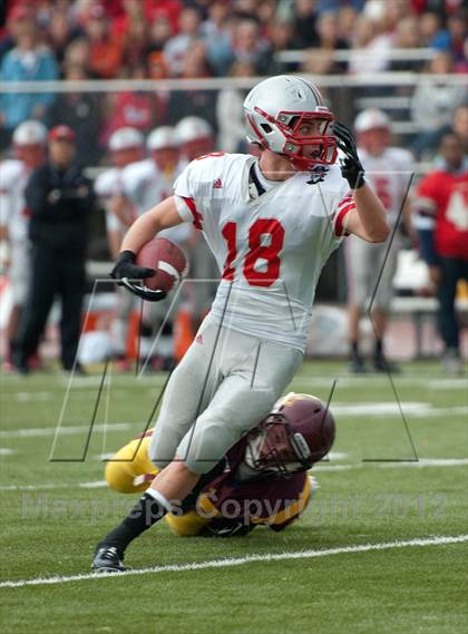 Thumbnail 2 in Loyola Academy vs. Palatine photogallery.