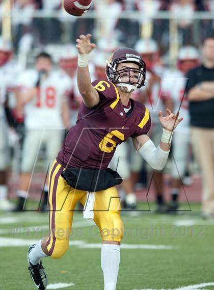 Thumbnail 2 in Loyola Academy vs. Palatine photogallery.