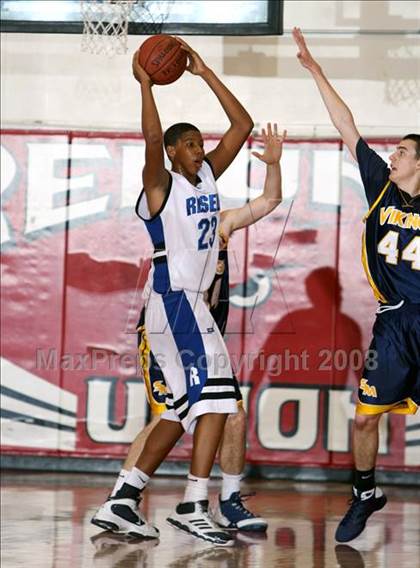 Thumbnail 2 in Reseda vs. Santa Monica (Pacific Shores Tournament) photogallery.