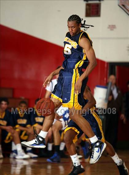 Thumbnail 3 in Reseda vs. Santa Monica (Pacific Shores Tournament) photogallery.