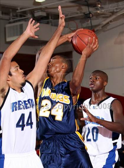 Thumbnail 1 in Reseda vs. Santa Monica (Pacific Shores Tournament) photogallery.