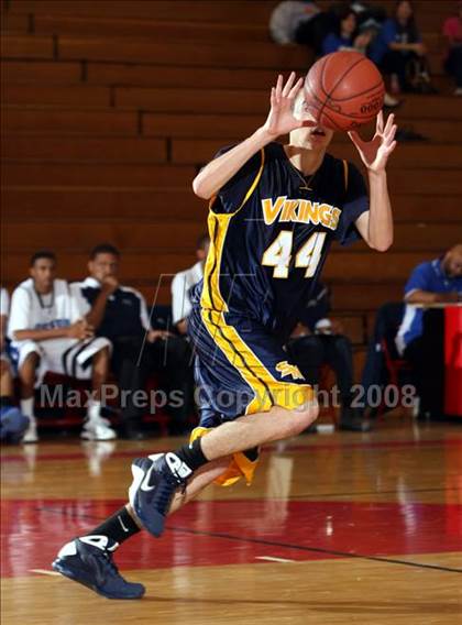 Thumbnail 3 in Reseda vs. Santa Monica (Pacific Shores Tournament) photogallery.