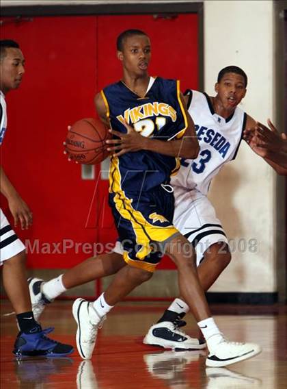 Thumbnail 2 in Reseda vs. Santa Monica (Pacific Shores Tournament) photogallery.