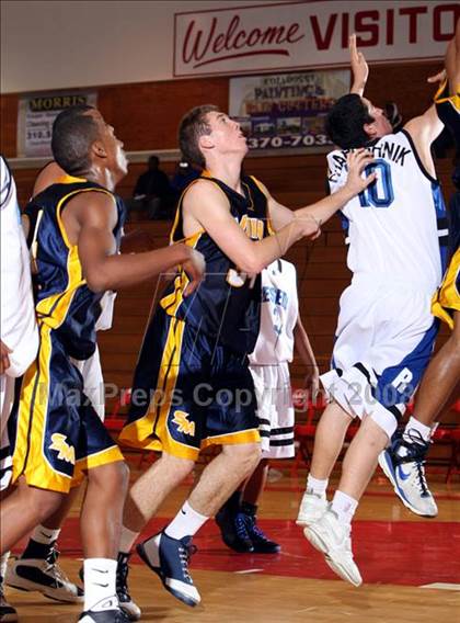Thumbnail 1 in Reseda vs. Santa Monica (Pacific Shores Tournament) photogallery.