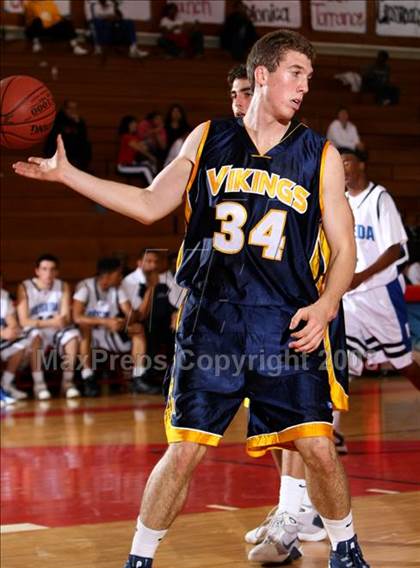 Thumbnail 2 in Reseda vs. Santa Monica (Pacific Shores Tournament) photogallery.