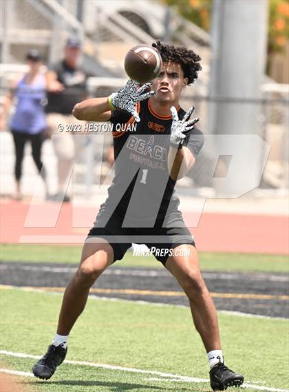 Thumbnail 2 in Downey vs. Huntington Beach (Surf City Tournament) photogallery.