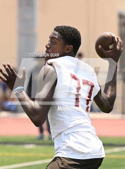 Thumbnail 2 in Downey vs. Huntington Beach (Surf City Tournament) photogallery.