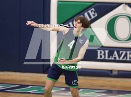 Thumbnail 2 in Regis Jesuit @ Overland photogallery.