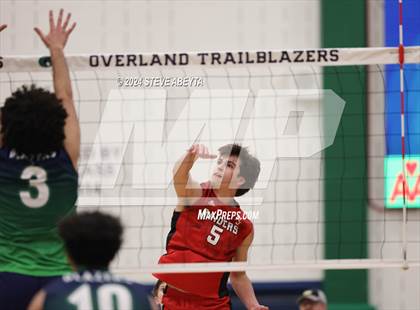 Thumbnail 1 in Regis Jesuit @ Overland photogallery.