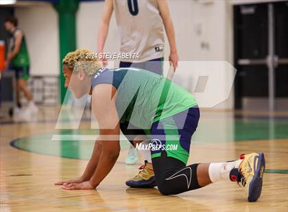 Thumbnail 2 in Regis Jesuit @ Overland photogallery.