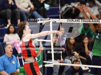 Thumbnail 1 in Regis Jesuit @ Overland photogallery.