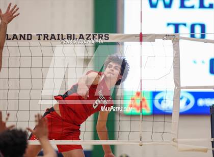 Thumbnail 1 in Regis Jesuit @ Overland photogallery.