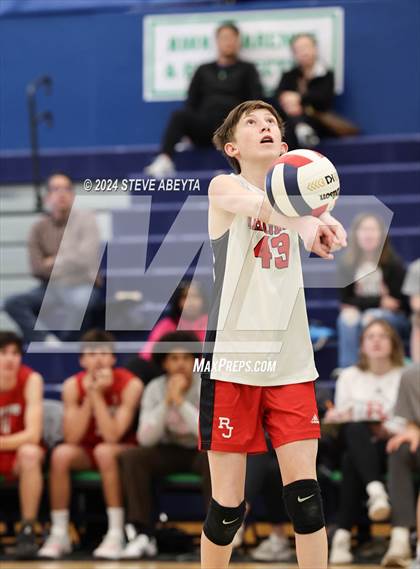 Thumbnail 3 in Regis Jesuit @ Overland photogallery.