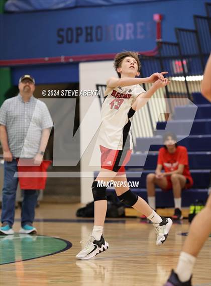 Thumbnail 1 in Regis Jesuit @ Overland photogallery.