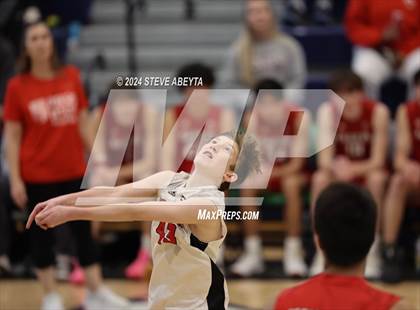 Thumbnail 2 in Regis Jesuit @ Overland photogallery.