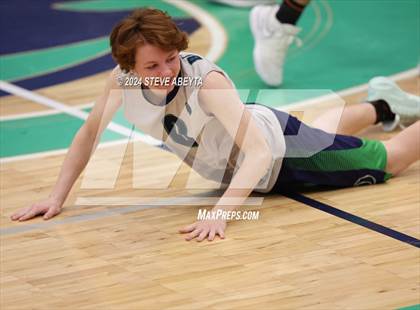 Thumbnail 2 in Regis Jesuit @ Overland photogallery.