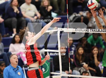 Thumbnail 3 in Regis Jesuit @ Overland photogallery.