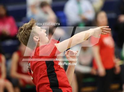 Thumbnail 3 in Regis Jesuit @ Overland photogallery.