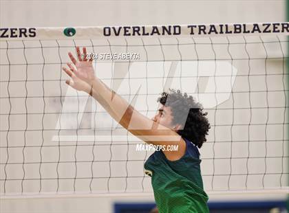 Thumbnail 1 in Regis Jesuit @ Overland photogallery.