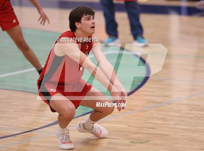 Thumbnail 2 in Regis Jesuit @ Overland photogallery.
