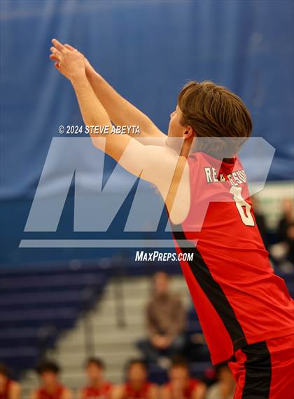Thumbnail 1 in Regis Jesuit @ Overland photogallery.