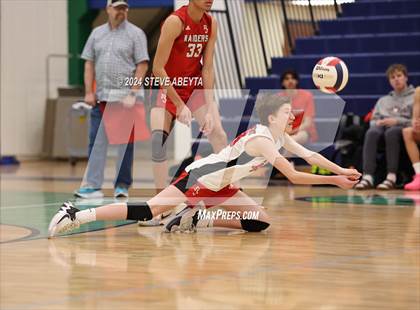 Thumbnail 3 in Regis Jesuit @ Overland photogallery.