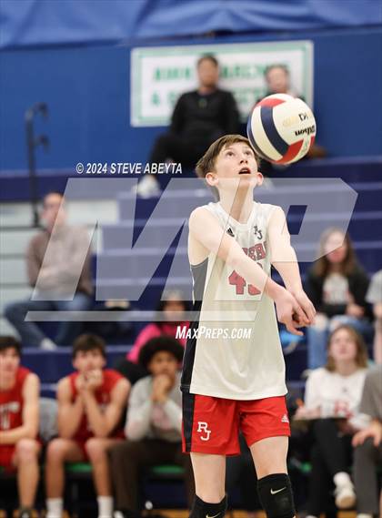 Thumbnail 2 in Regis Jesuit @ Overland photogallery.