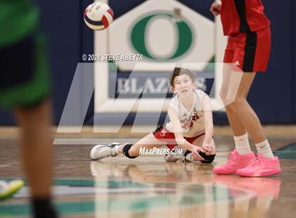 Thumbnail 1 in Regis Jesuit @ Overland photogallery.