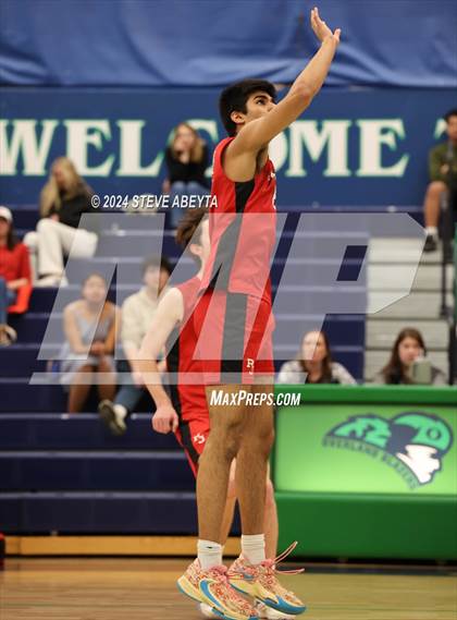 Thumbnail 3 in Regis Jesuit @ Overland photogallery.