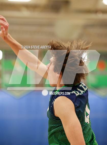 Thumbnail 3 in Regis Jesuit @ Overland photogallery.
