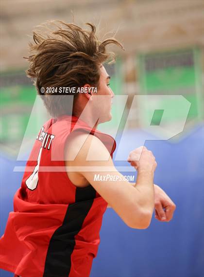 Thumbnail 3 in Regis Jesuit @ Overland photogallery.